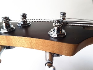 aufgezogene bass saiten 